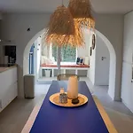 Magnifique Piscine Au Coeur De Villa Seignosse